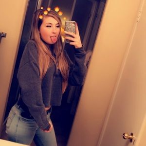 Meet your Posher, Mikayla